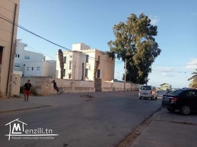 Local commercial de 300 m2 a louer