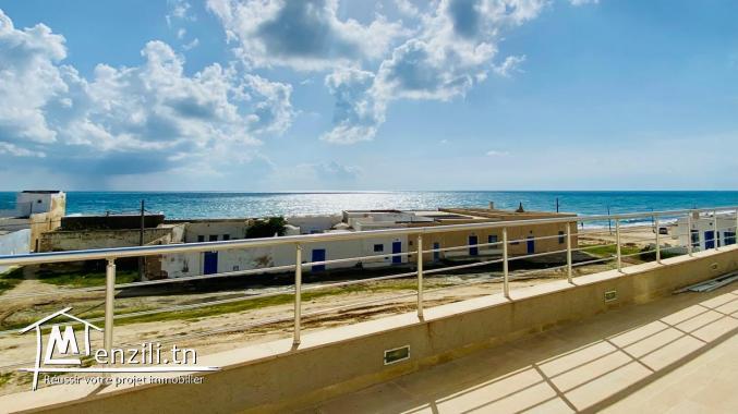 Appartement S+2 Front de mer