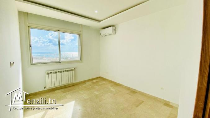 Appartement S+2 Front de mer