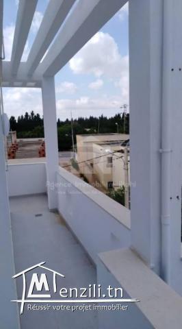 À LOUER (Annuelle) un appartement S1 meublé situé à Chatt Mariem