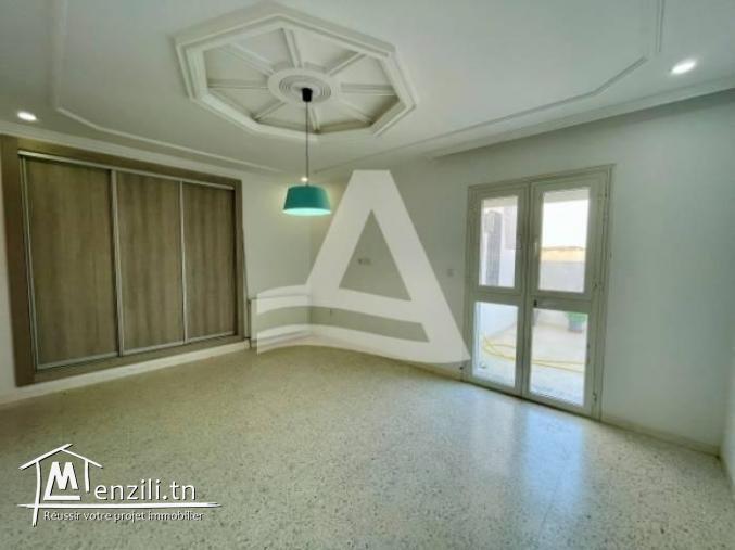 Location d'un appartement S4 à la Marsa