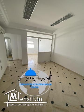 A louer un bureau A2 à Corniche