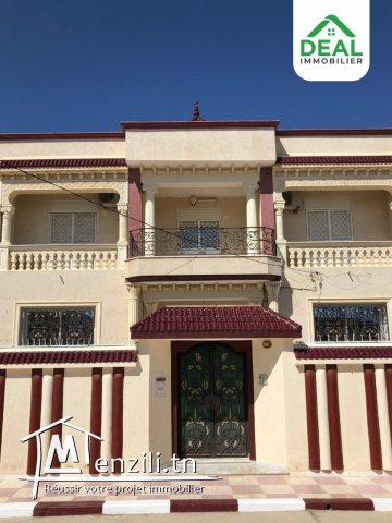 Villa et immeuble R+2 à M'saken