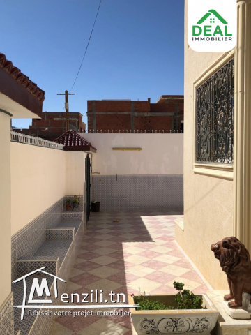 Villa et immeuble R+2 à M'saken
