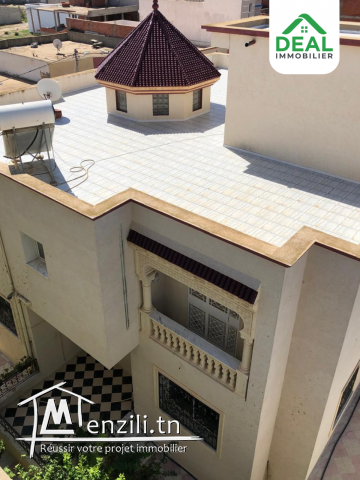 Villa et immeuble R+2 à M'saken