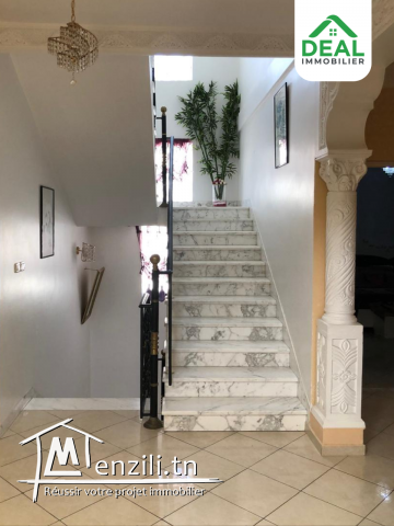 Villa et immeuble R+2 à M'saken