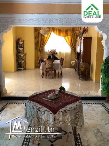 Villa et immeuble R+2 à M'saken