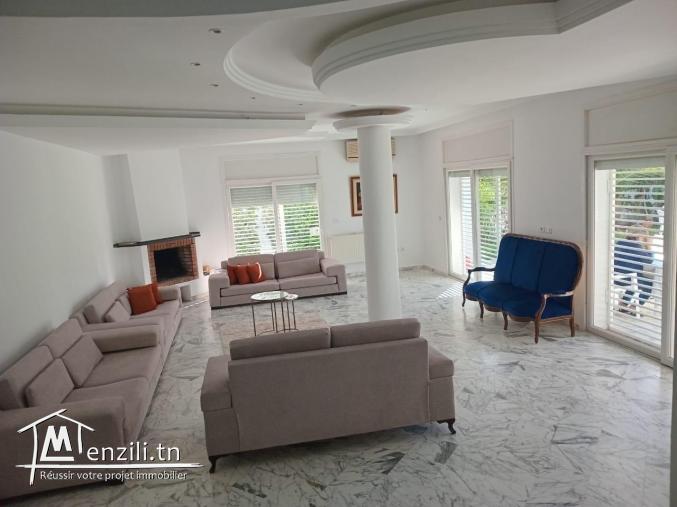 A vendre une villa s6 à gammarth