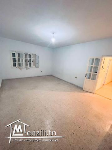 LOCATION ETAGE DE VILLA A ARIANA