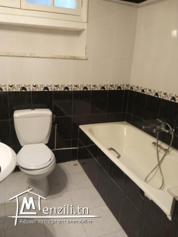 villa luxueux avec piscine à Ennasr 2