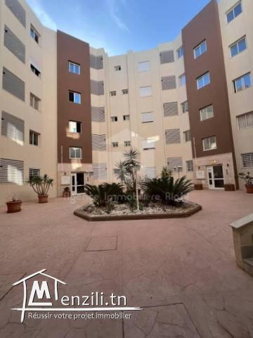 A VENDRE un appartement S3 situé à cité Erriadh