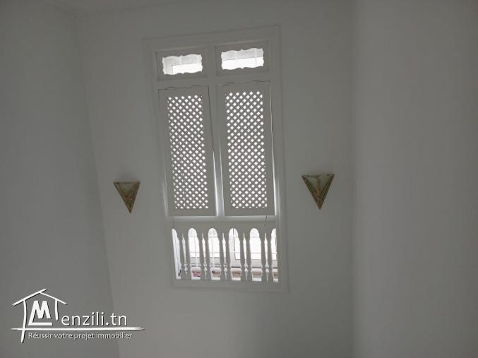 A louer une villa s4 vue mer à la marsa