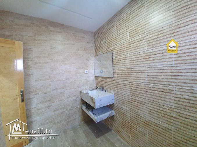 A vendre superbe villa avec piscine meublée à Mezraya Djerba
