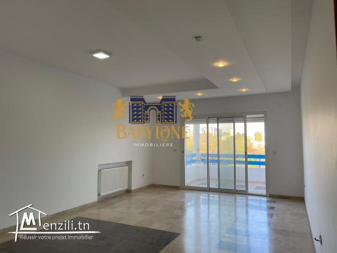 A louer un appartement S3 à la Marsa