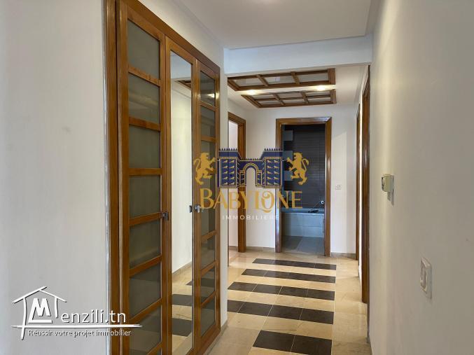 A louer un appartement S3 à la Marsa