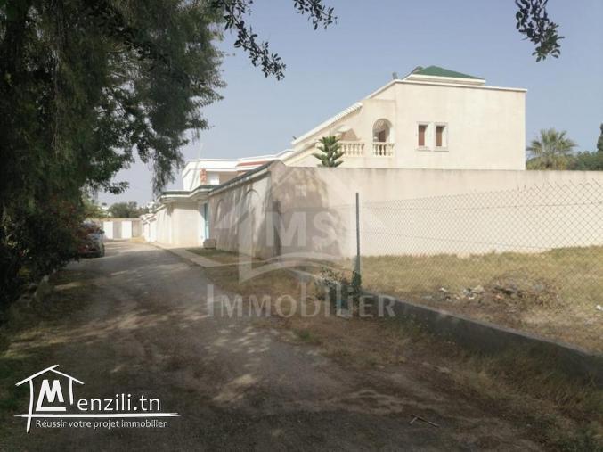 Un terrain de 210 m² à vendre à la zone touristique Mrezga 51355351