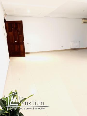 À Louer : Appartement S+3 spacieux et lumineux à L'Aouina - Résidence L'Albatros