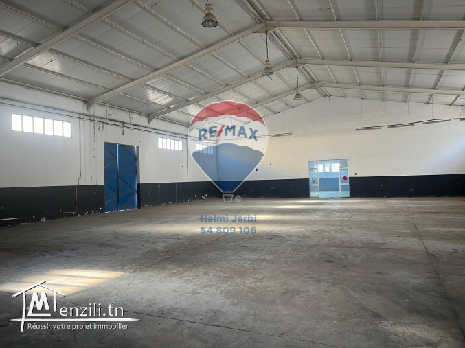 Entrepôt à la Z.I Borj Cedria à louer