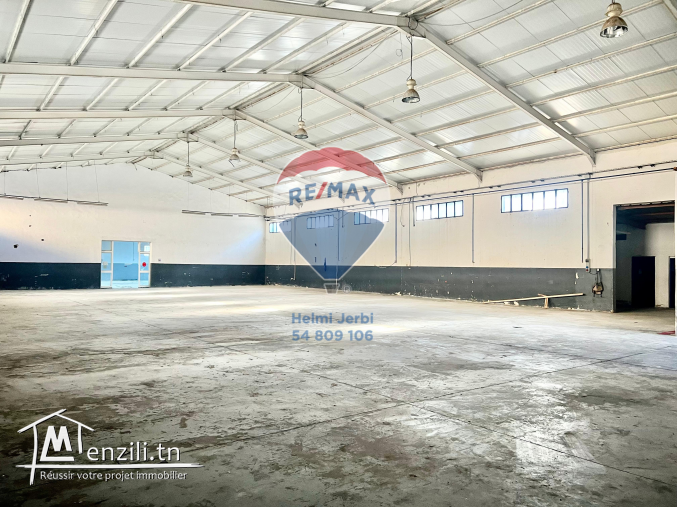 Entrepôt à la Z.I Borj Cedria à louer