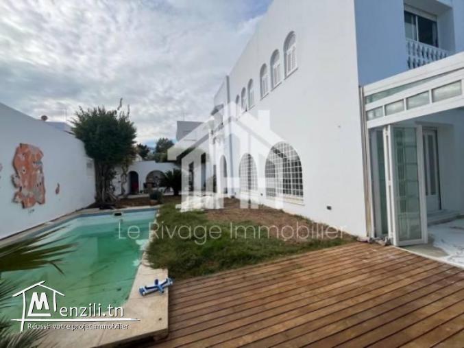 villa à la Marsa corniche vu mer