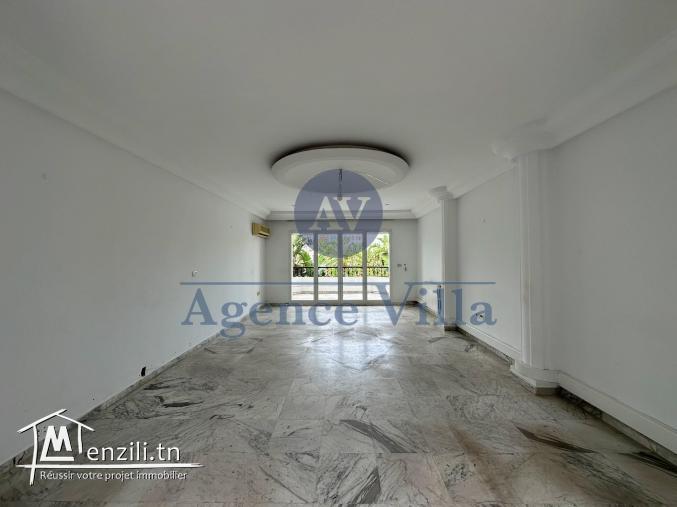 etage de villa s+5 au lac 2 bureatique ou habitation