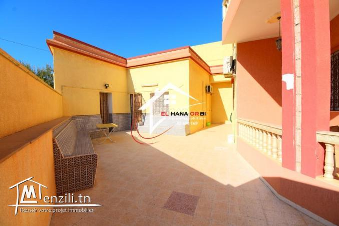 à vendre villa sur deux étages à ksar hlel