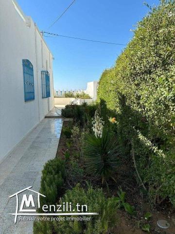 Villa à vendre pieds dans l'eau à la plage el Marsa Kélibia