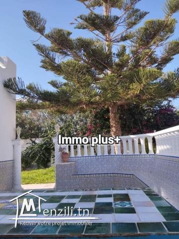 Villa à vendre pieds dans l'eau à la plage el Marsa Kélibia