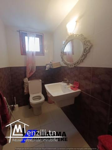 Une villa s+4 à vendre situé à sahloul 1