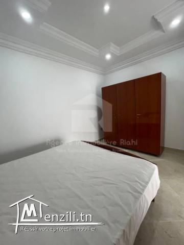 À LOUER ( Annuelle ) un appartement S1 meublé situé à Kantaoui pied dans l’eau