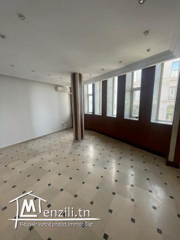 Immeuble bureautique a louer au lac 1