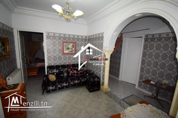 étage de villa s+3 à l’année proche de la plage