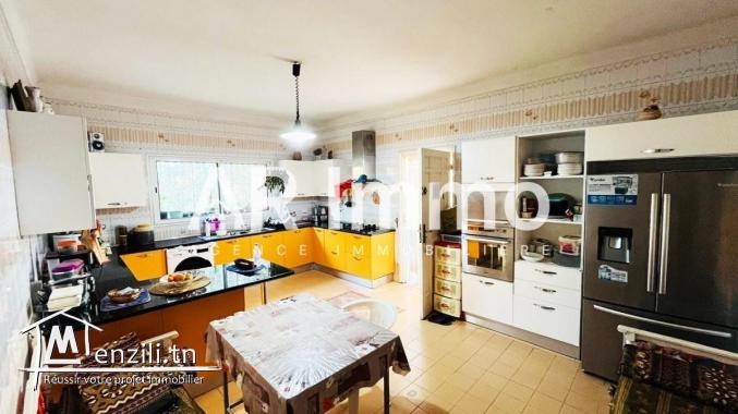 Superficie totale : 500 m²Villa à Vendre