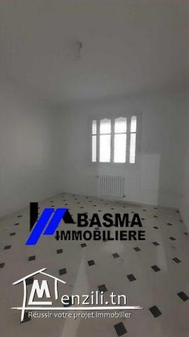 Un appartement s+2 à louer situé à khzema