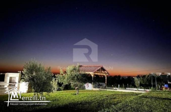 À LOUER ( Par Jour ) une maison d'hôtes S2 avec piscine situé à Chatt Meriem prés Hôtel T...