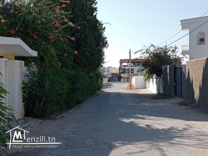 Terrain de 423 m² dans la zone de Sidi Mahressi à vendre 51355351