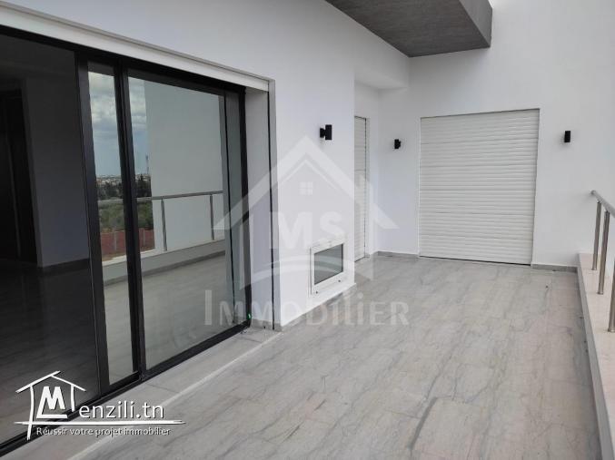 Villa S+4 toute neuve avec jardin et piscine à Hammamet Sud