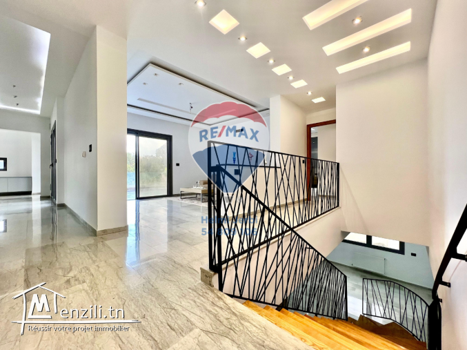 Duplex S+4 jamais habité à Gammarth fôret à louer