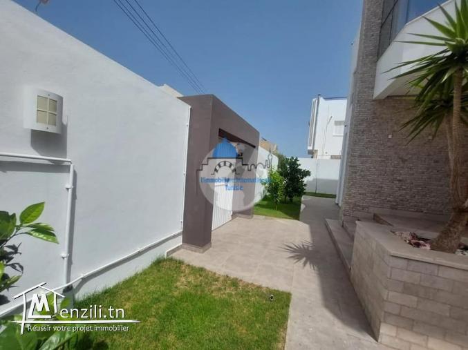 A vendre un villa à Sahloul