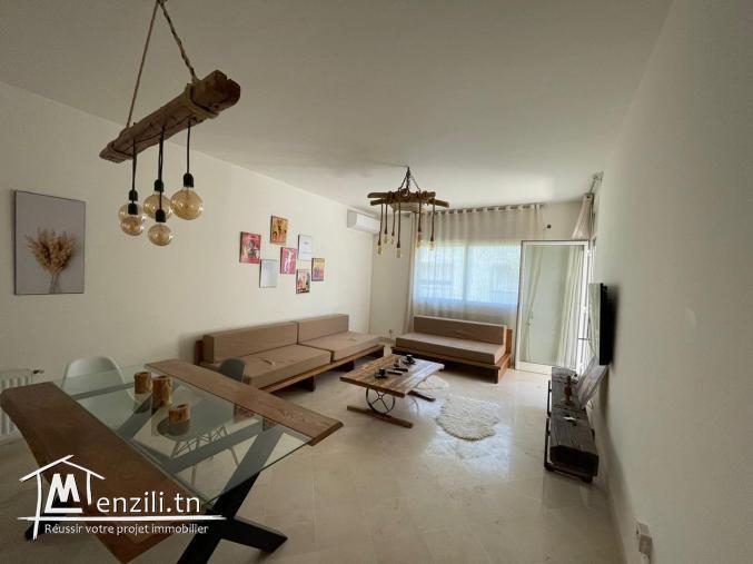 A vendre un appartement S+3 meublé à Gammarth