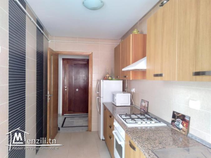 A vendre un appartement S+2 à Cité Wafa