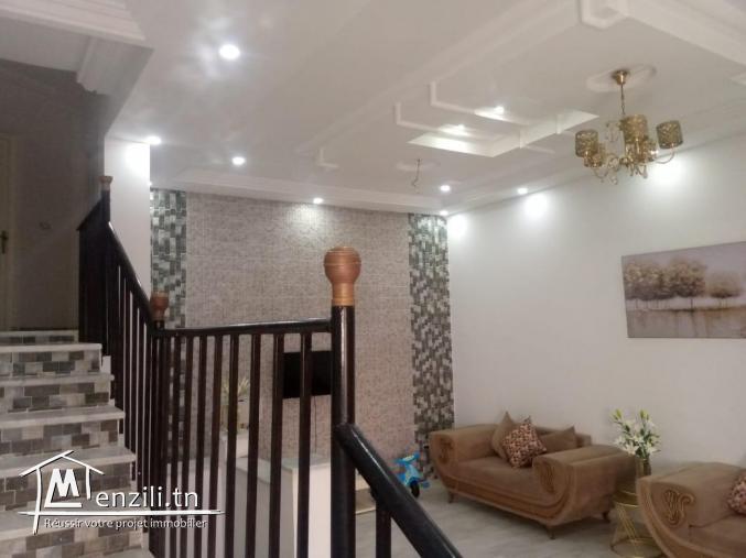 Maison de style américain à vendre