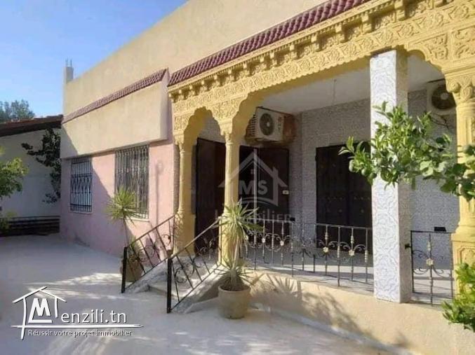 Belle maison S+3 avec jardin à vendre à Hammamet Sud