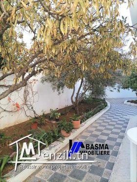 Une villa à vendre situé à sousse ville