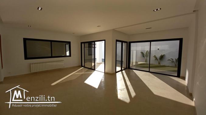 Une villa  jamais habite situe a Hammamet Nord , 5 minutes des hotels Radisson Blu et Le Sultan