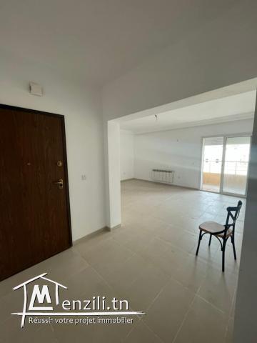 appartement s+3 de 120 m2 avec une place de parking