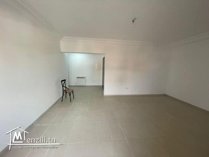 appartement s+3 de 120 m2 avec une place de parking