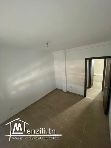appartement s+3 de 120 m2 avec une place de parking