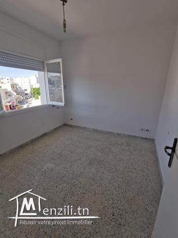 A vendre Appartement S+1 à Ennasr 2