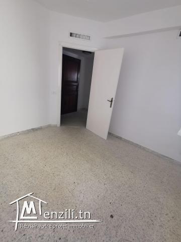 A vendre Appartement S+1 à Ennasr 2
